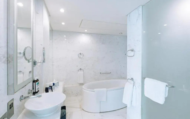 Media One Hotel Dubai