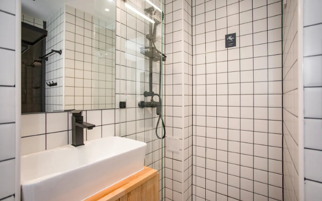 Fresh hotel Beijing station store