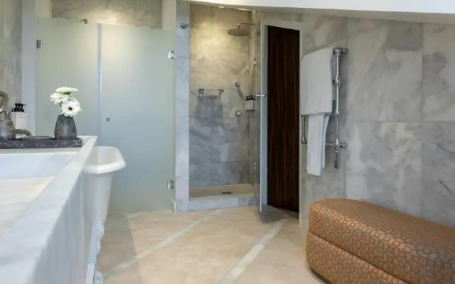 InterContinental Paris Champs Elysées by IHG