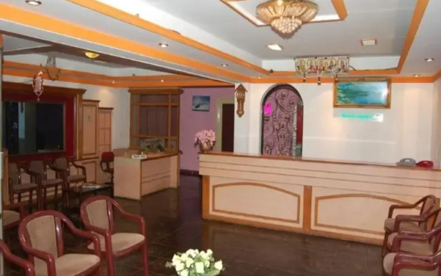 Royal Hotel