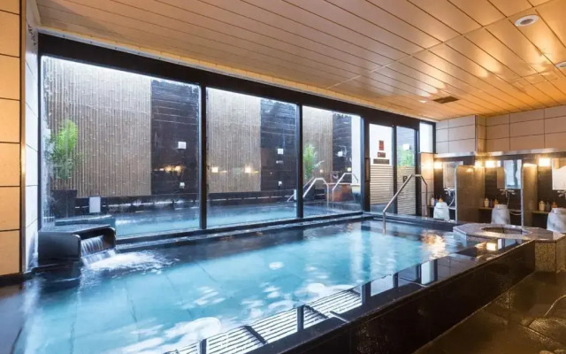 Apa Hotel & Resort Nishishinjuku Gochome Eki Tower Resort