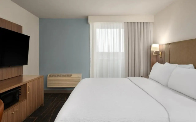 Holiday Inn Ontario by IHG