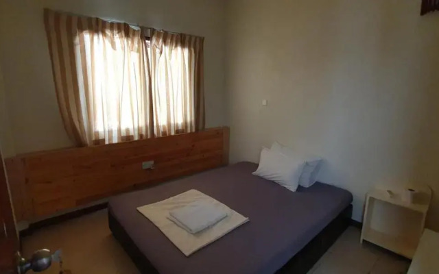Surf Deck Guest House