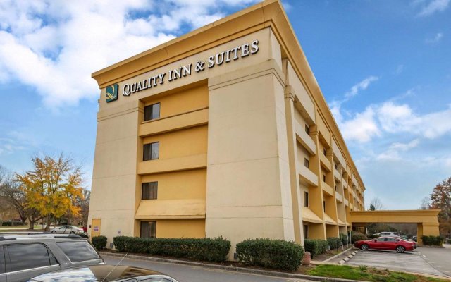 Quality Inn & Suites Raleigh Durham Airport