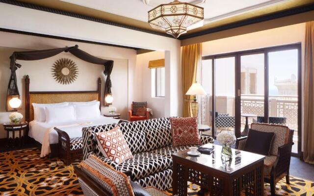 Jumeirah Al Qasr Dubai Hotel