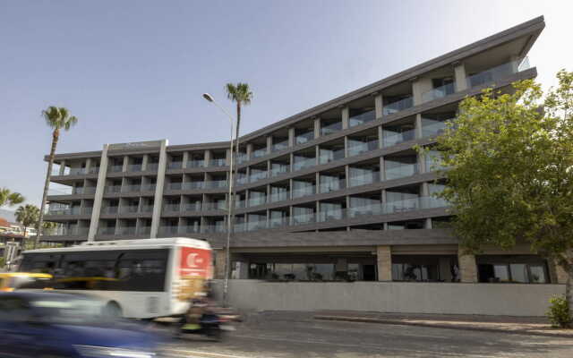 Elysee Hotel