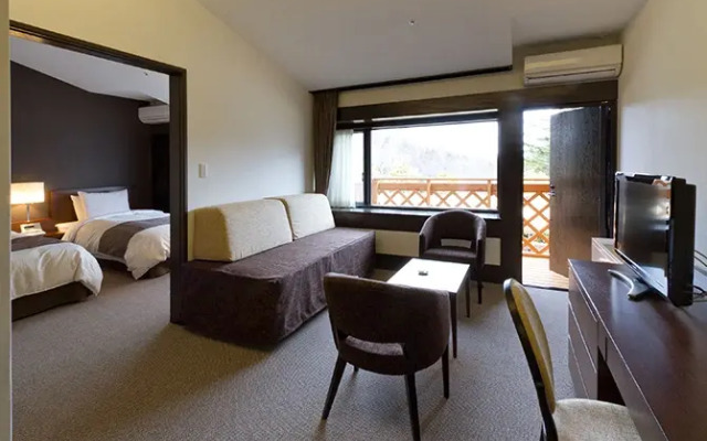 Yatsugatake Lodge Atelier Hotel