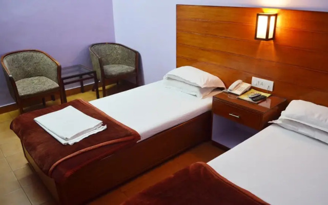 Hotel Charans International