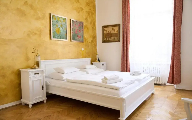 Hotel U Zlateho Jelena