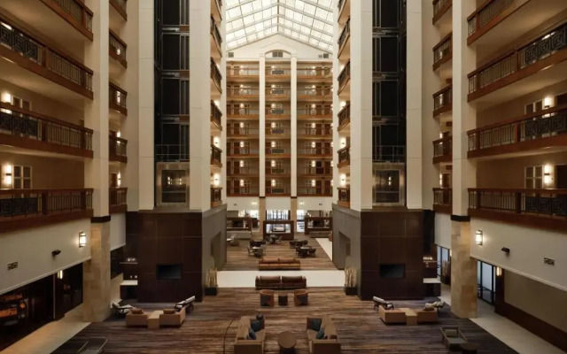 Minneapolis Marriott Northwest Hotel & Conference Center