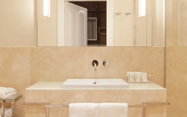 Amabilia Suites