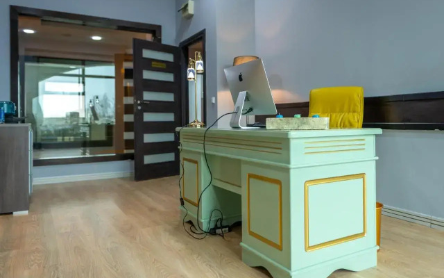 Phoenicia Express Hotel