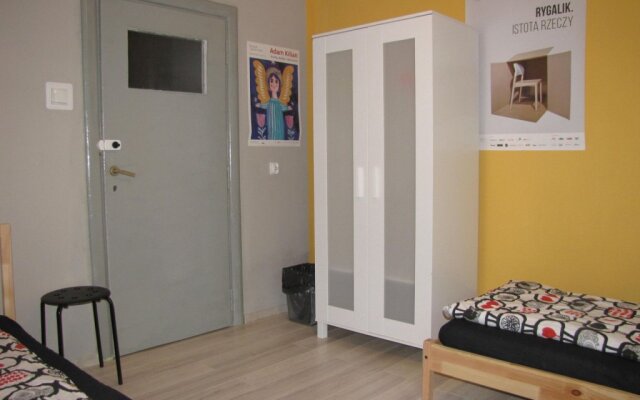 Hobo Hostel