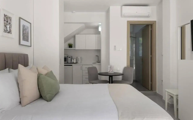 Phaedrus Living: Alkminis Seaside Suites Sand
