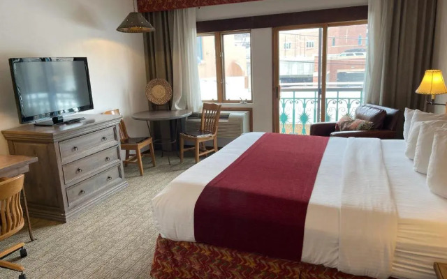 Table Mountain Inn