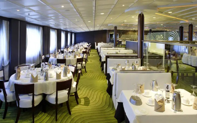 Grand Holiday Cruise Ship