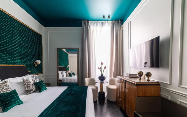HT6 Hotel