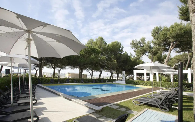 International Beach Hotel