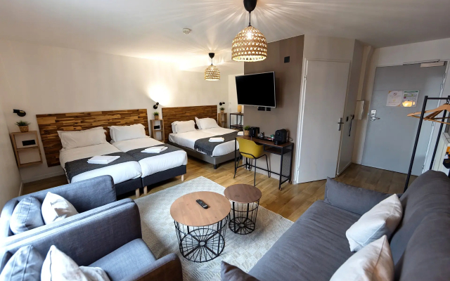 Отель Lodge In Paris 13 