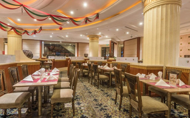 Sanya Baohong Side Tower Hotel