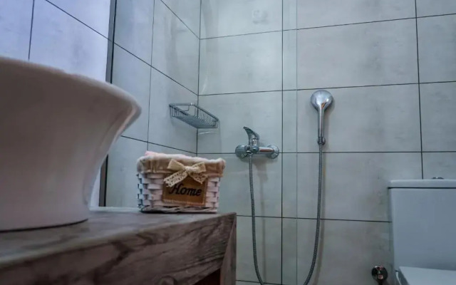 Avra Studios & Apartments