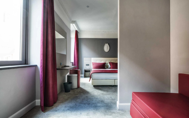 Отель Varese Roma