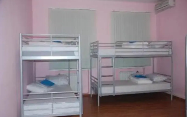 7 Sky Hostel