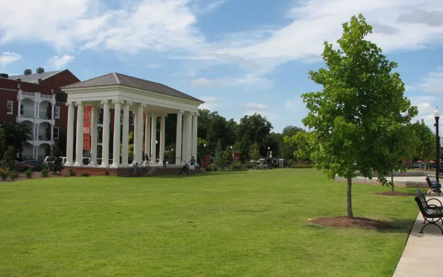 The James Madison Inn