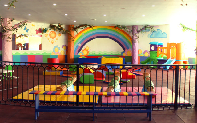 Seadust Cancún All Inclusive Family Resort