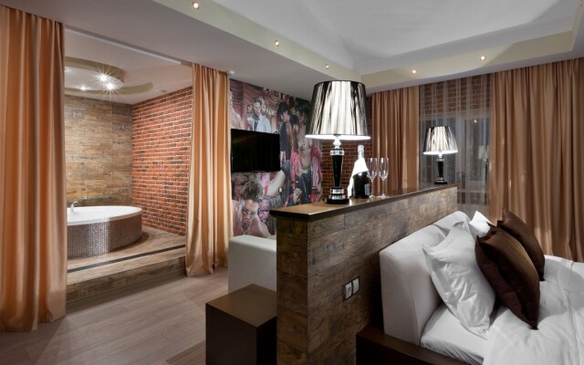 De Gaulle Boutique Hotel