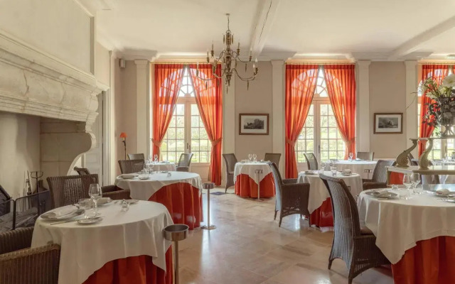 Le Château d Etoges