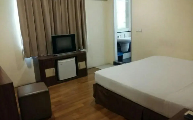 Seasons Boutique Hotel