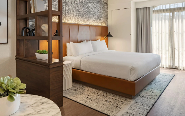 Burton House, Beverly Hills, A Tribute Portfolio Hotel