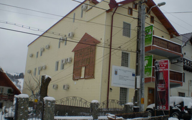 Pension House with Ponies