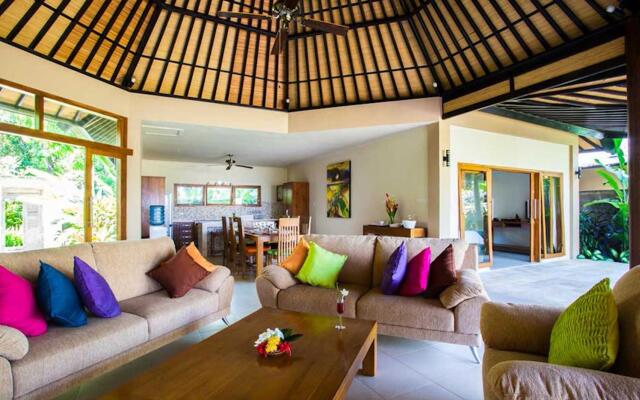 Lovina Beachhouse Villas