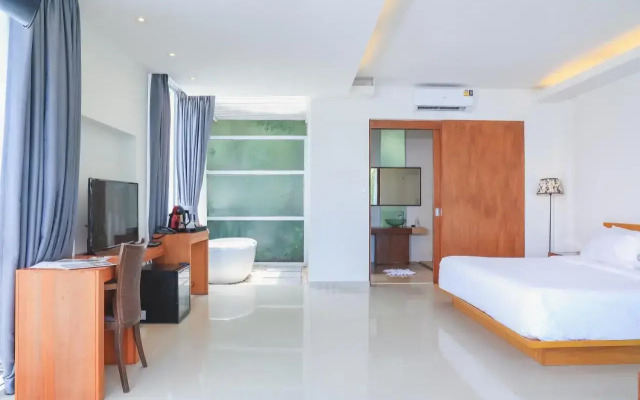 KC Beach Club & Pool Villas
