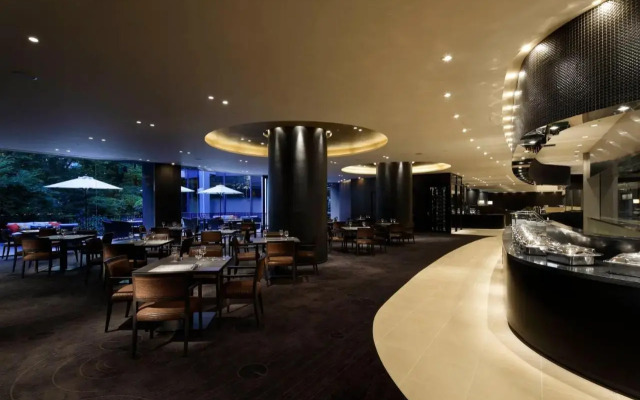 RIHGA Royal Hotel Osaka, Vignette Collection by IHG