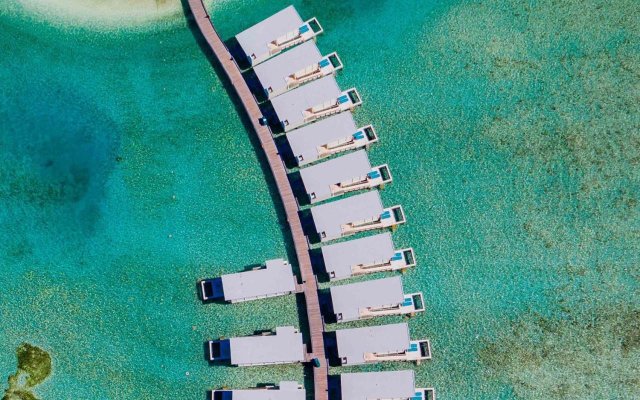 Holiday Inn Resort Kandooma Maldives, an IHG Hotel