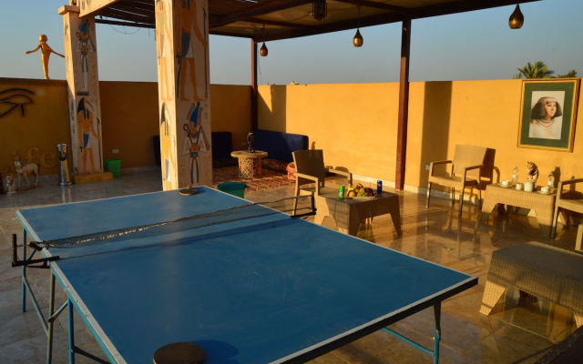 Comfort Pyramids inn