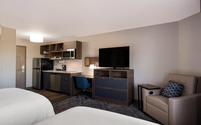 Candlewood Suites Lafayette, an IHG Hotel