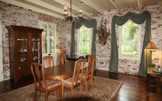 Isabelle Inn Bed & Breakfast