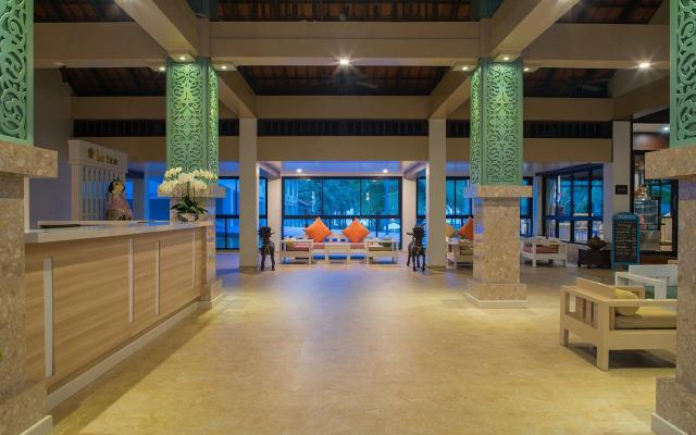The Briza Beach Resort Khaolak