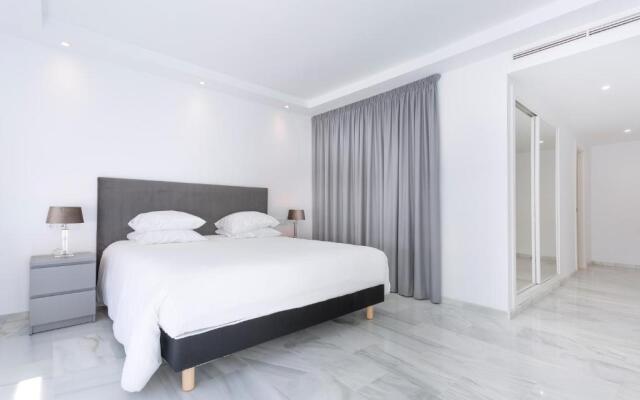 B51 Executive Flats Marbella Puerto Banus