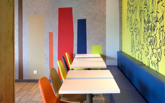 Ibis budget Montceau Les Mines 2*