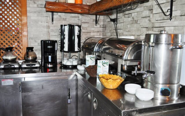 Antique Hostel 