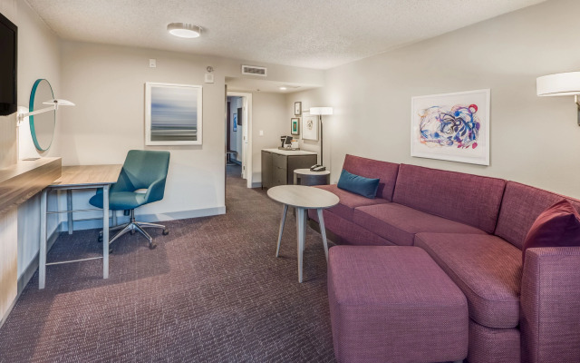 Отель The Lamar