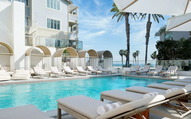 Sandbourne Santa Monica, Autograph Collection