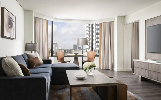 Four Seasons Houston Hotel