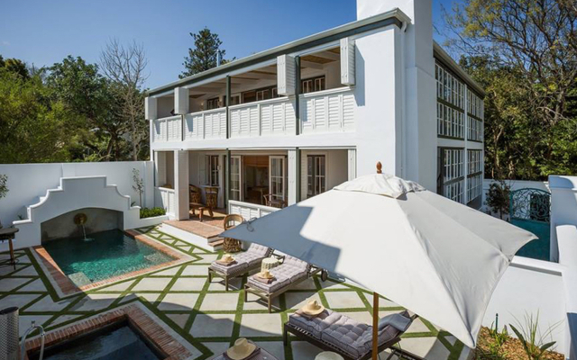 Akademie Street Boutique Hotel