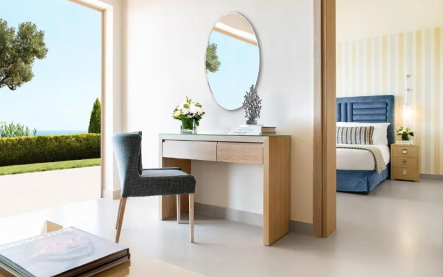 Отель Ikos Oceania